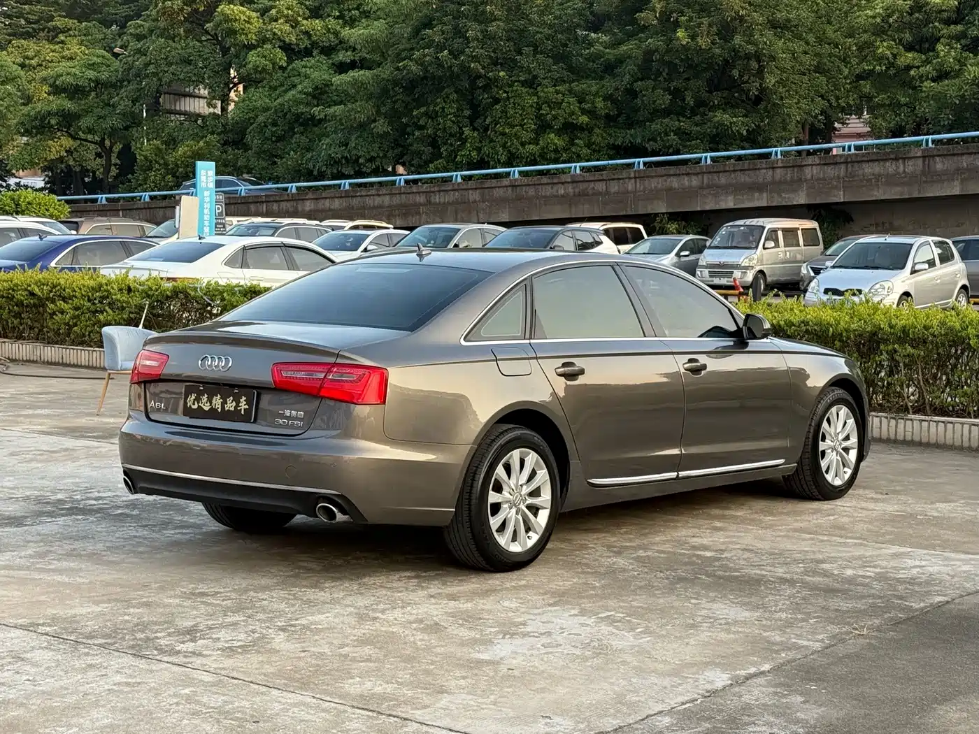 Photo 9 - Audi A6L