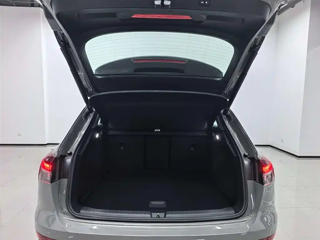 Audi Q4 e-tron 2026 2024 40 e-tron Creation Edition
