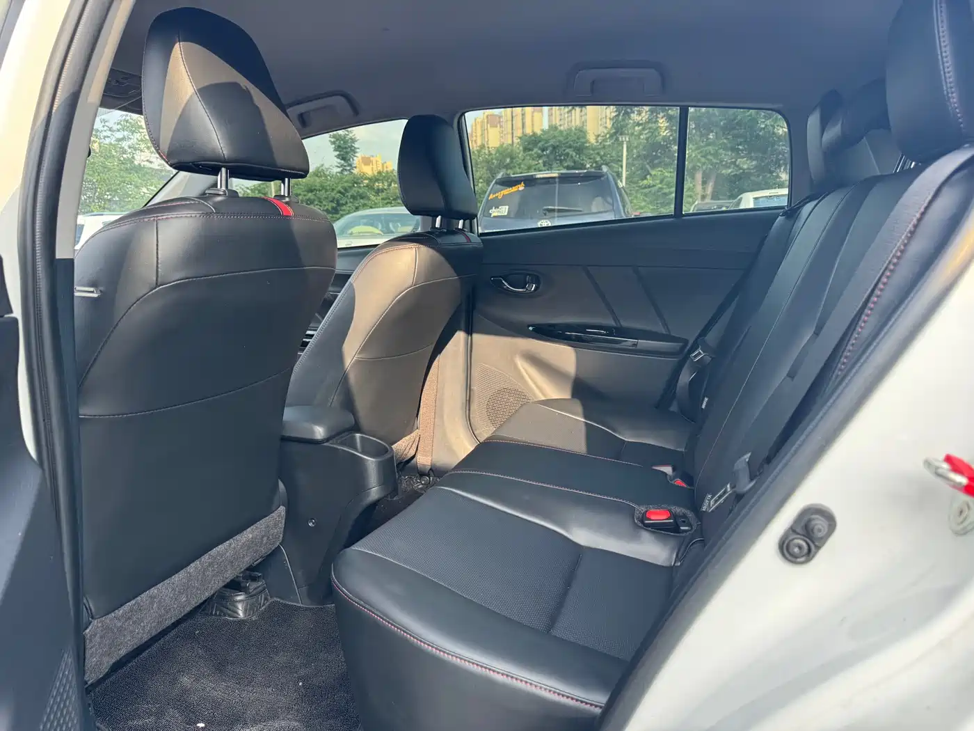 Toyota YARiS L Zhi Xuan 2022 1.5L CVT Luxury PLUS Edition фото 11