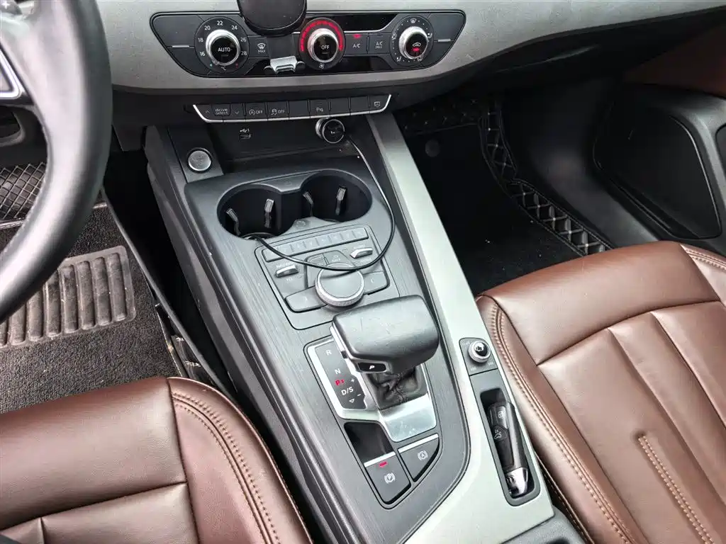 Audi A4L 2019 40 TFSI Progressive (China VI) фото 14