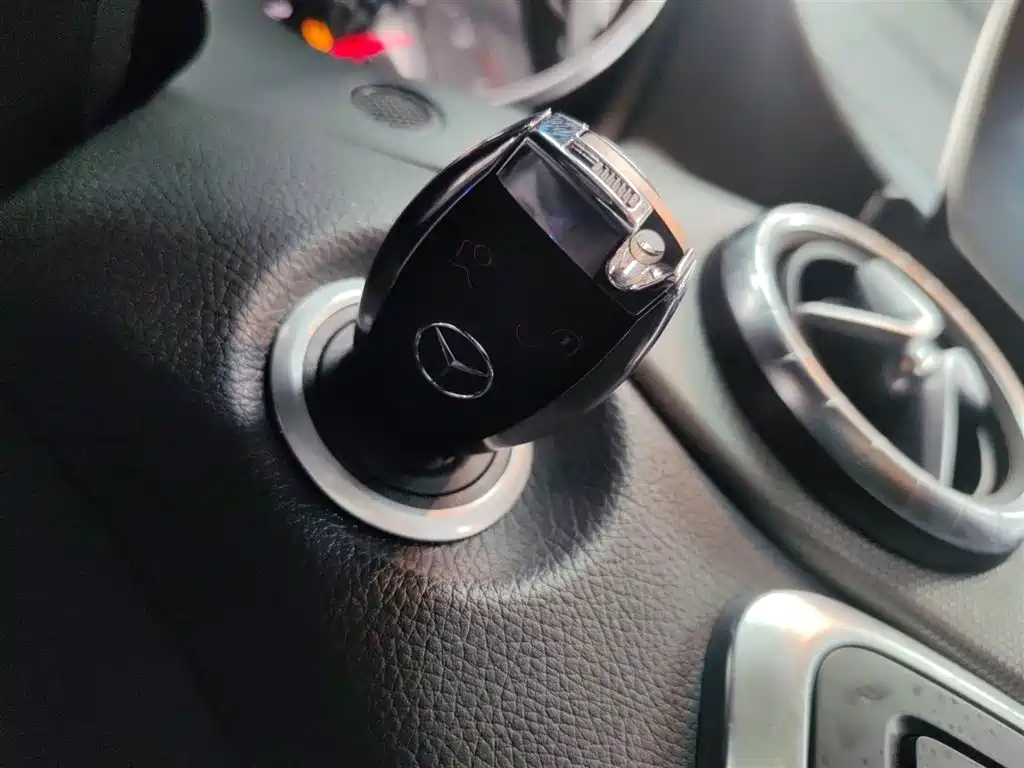 Mercedes-Benz CLA (Import) 2018 CLA 200 Dynamic Edition фото 9