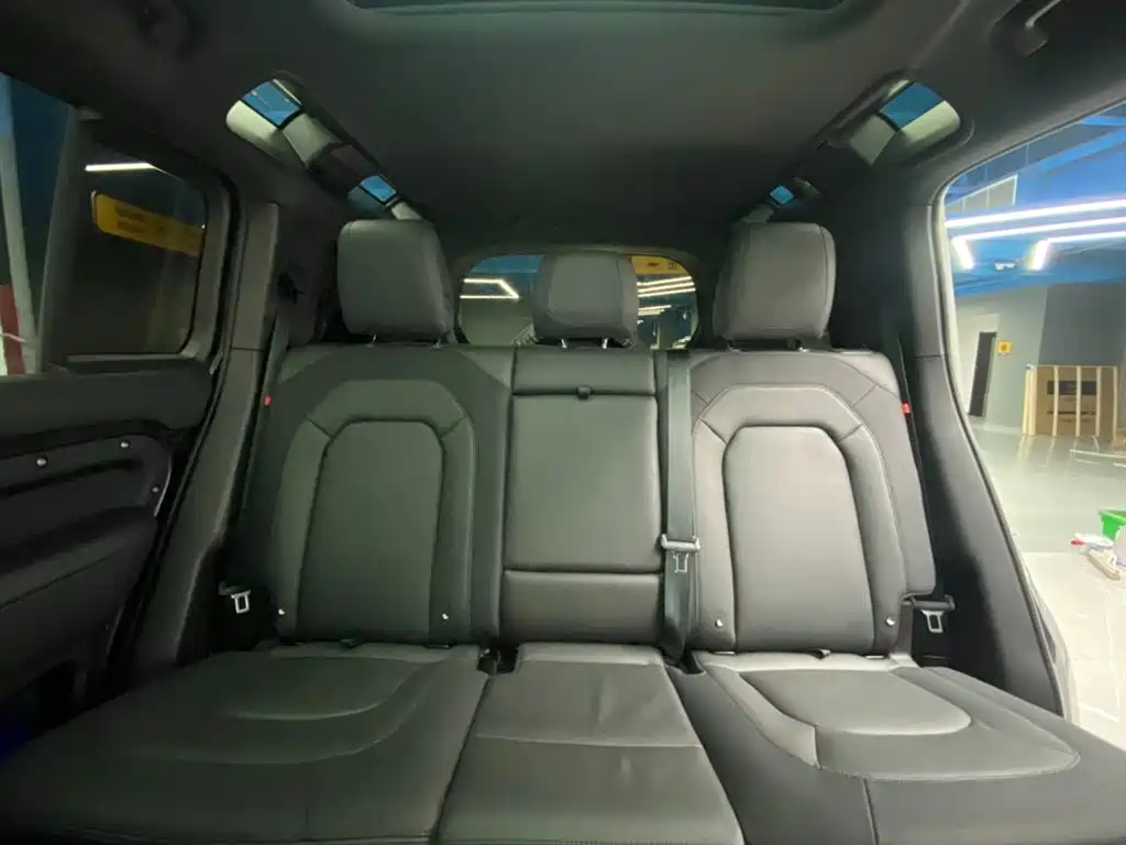 Land Rover Defender 2023 Facelift 110 3.0T P400 X-DYNAMIC HSE фото 20