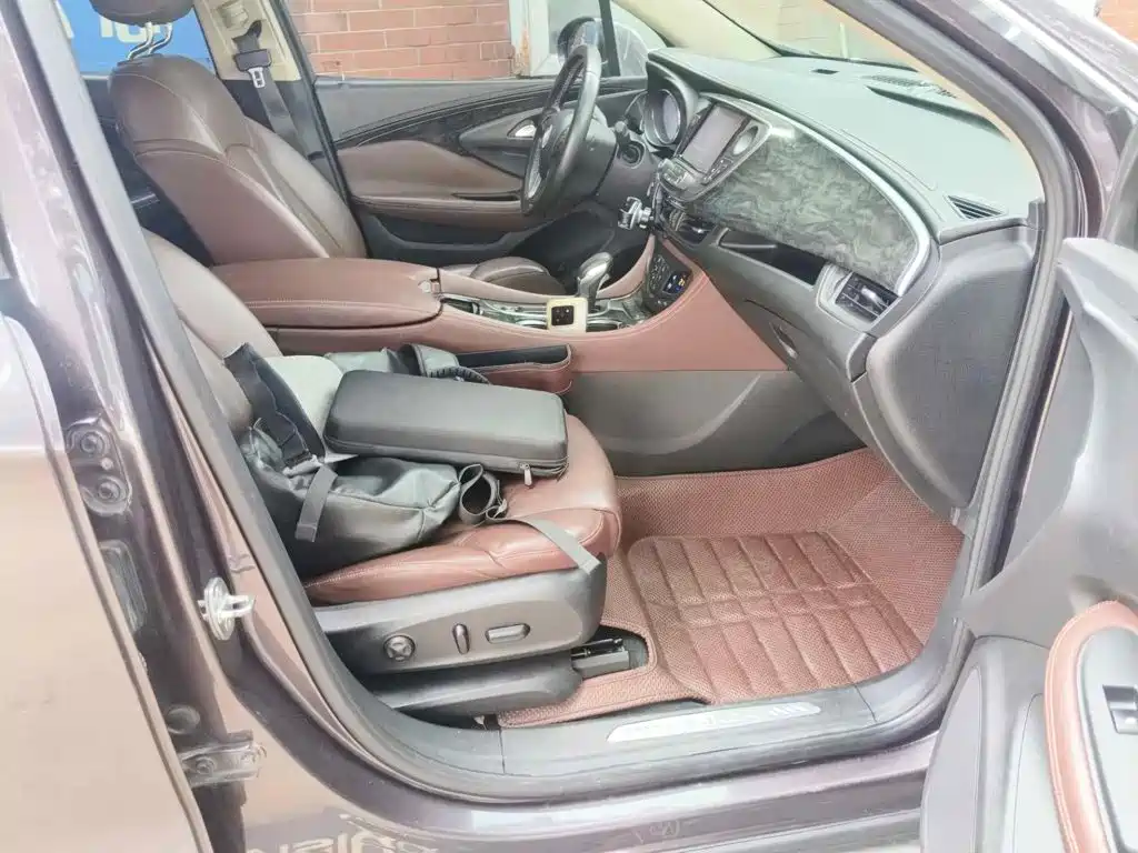 Фото 13 - Buick Envision Plus