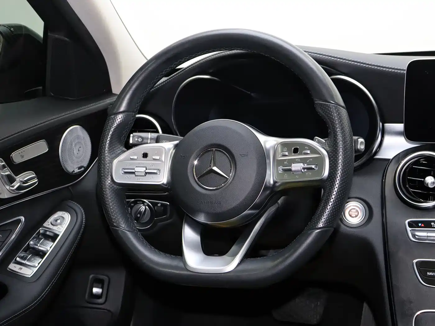 Mercedes-Benz C-Class 2021 C 260 L Sport Starry Exclusive Edition фото 19