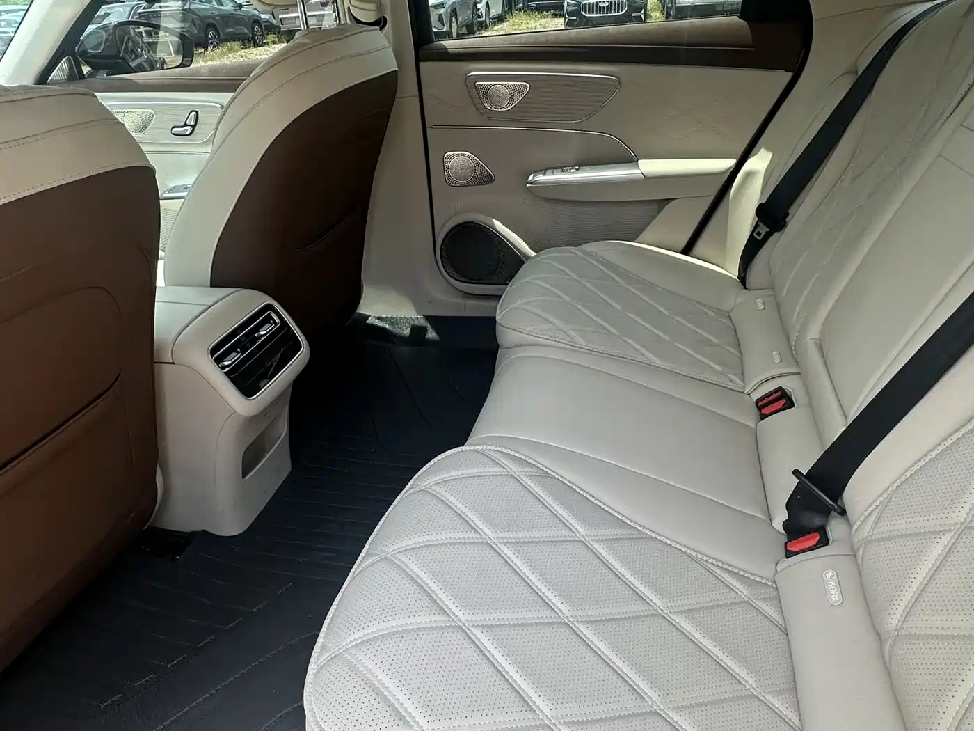 Chery Fengyun Fengyun A9L 2025 260 Ultra Long Range Luxury Edition фото 11