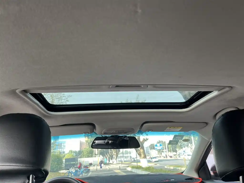 Chevrolet Cavalier 2018 320 Auto Enjoy Sunroof Edition фото 23