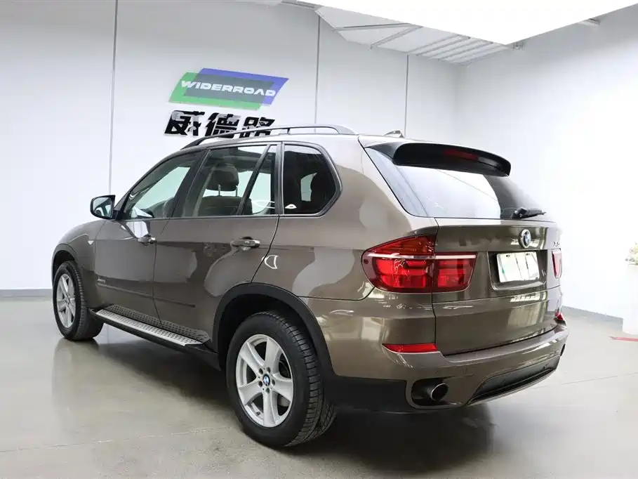 BMW X5 (Import) 2013 xDrive35i Leading фото 5