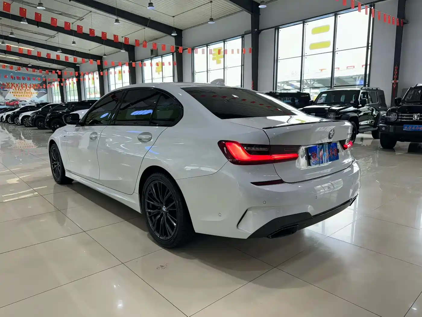 BMW 3 Series 2021 Facelift 325Li M Sport Shadow Edition фото 21