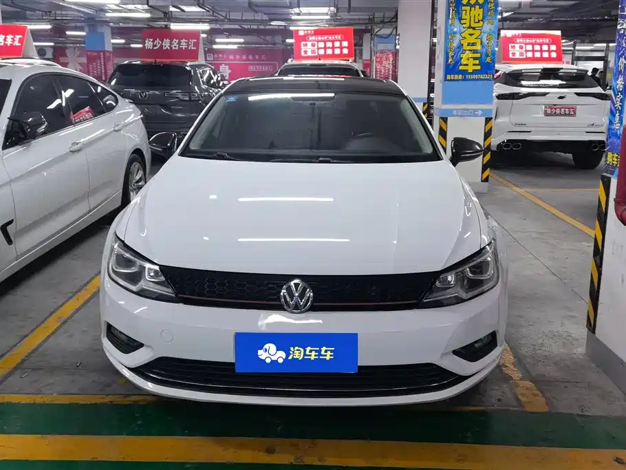 Volkswagen Lamando 2017 280TSI DSG Comfort Edition фото 2