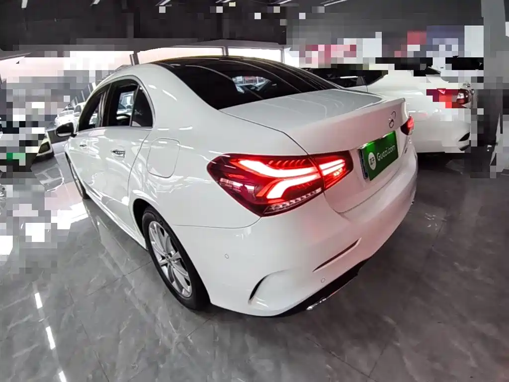 Mercedes-Benz A-Class 2021 A 200 L Sport Sedan Fashion Edition фото 5