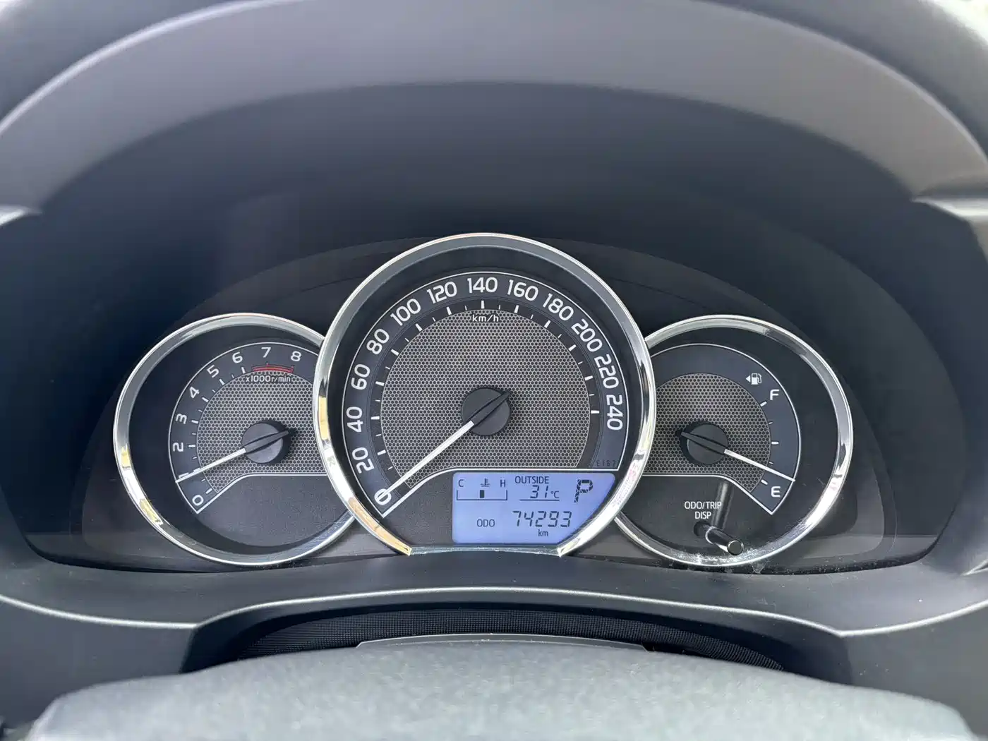 Toyota Corolla 2017 Facelift 1.6L S-CVT GL фото 6