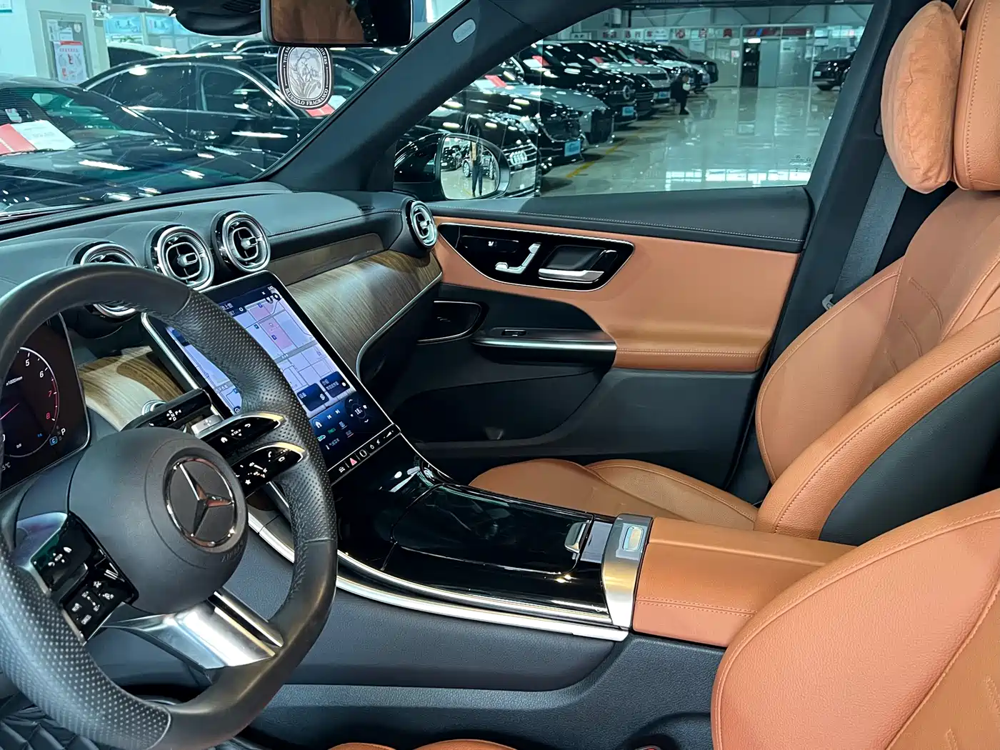 Mercedes-Benz GLC 2024 GLC 300 L 4MATIC Dynamic 5-seater фото 15