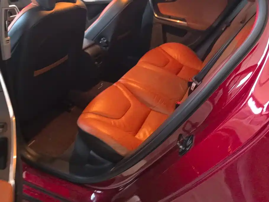 Volvo S60 (Import) 2013 2013 Model T5 Prestige Edition