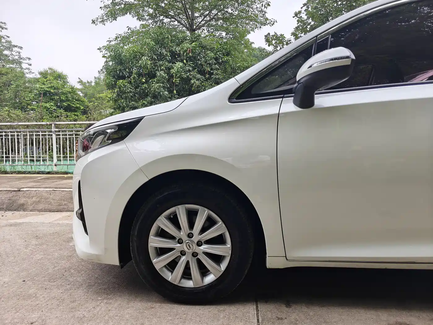 GAC Trumpchi Trumpchi M6 2019 270T Automatic Elite (7-seater) China V фото 5
