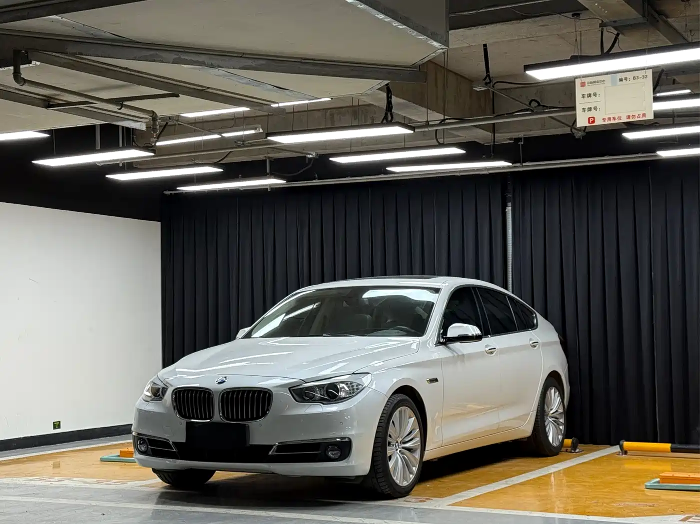 BMW 5 Series GT 2015 528i Luxury