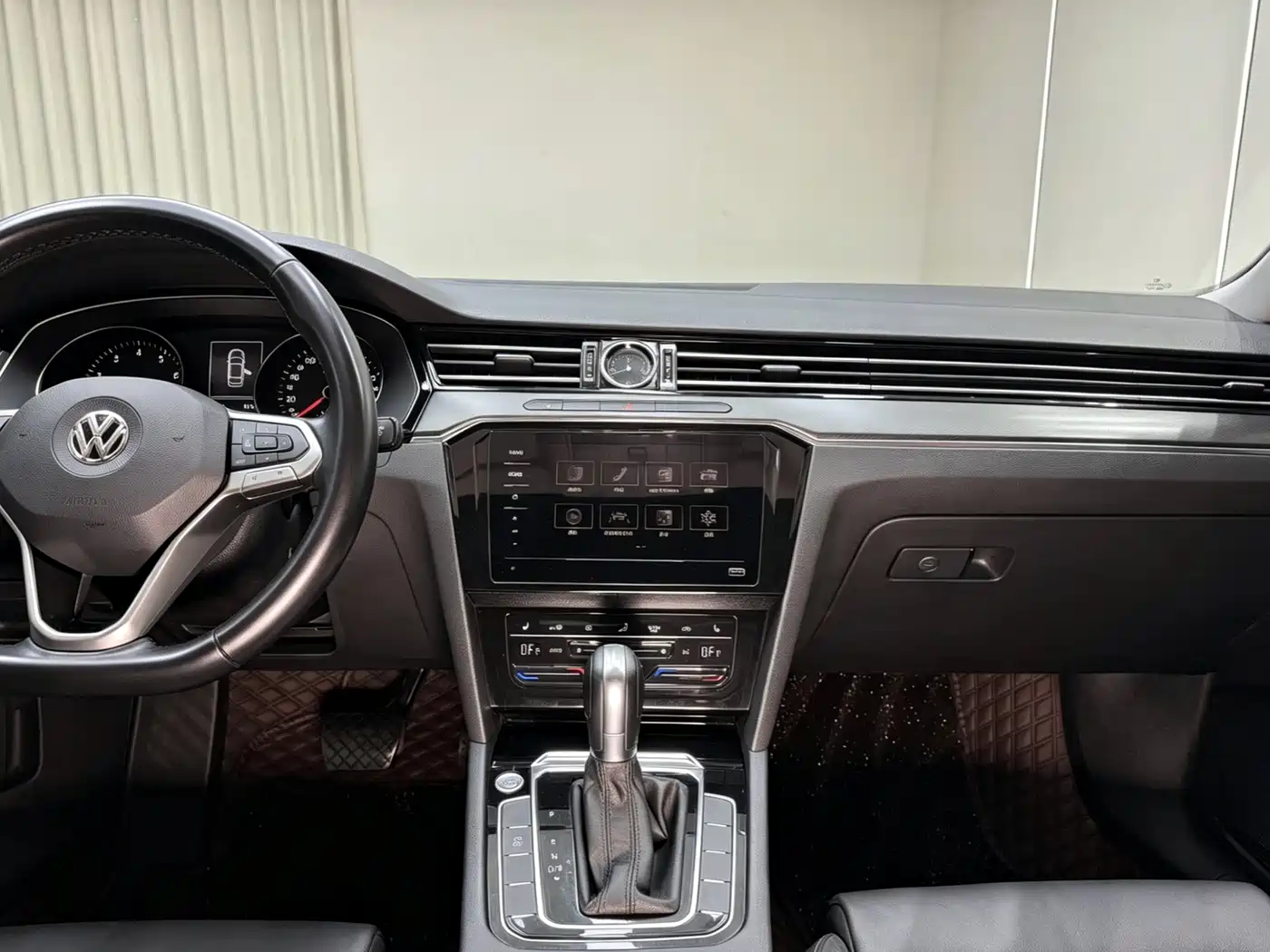 Volkswagen Magotan 2020 280TSI DSG Leading фото 23