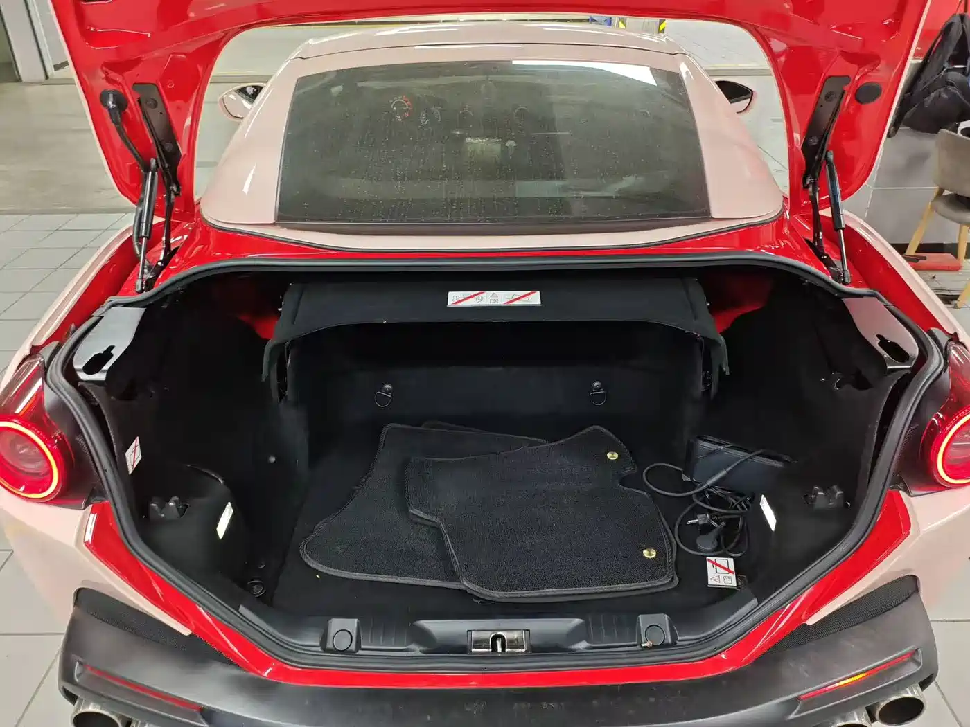 Ferrari Portofino 2019 2018 Model 3.9T