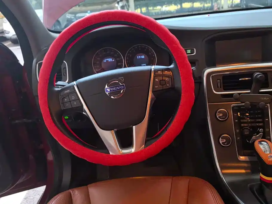 Volvo S60 (Import) 2013 2013 Model T5 Prestige Edition