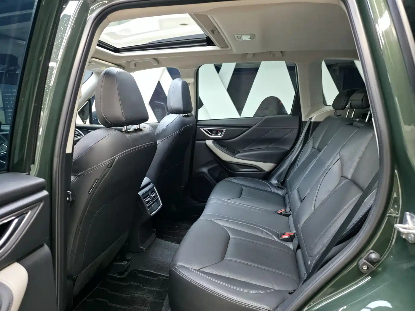 Subaru Forester 2022 2.0i AWD Luxury Edition with EyeSight фото 11