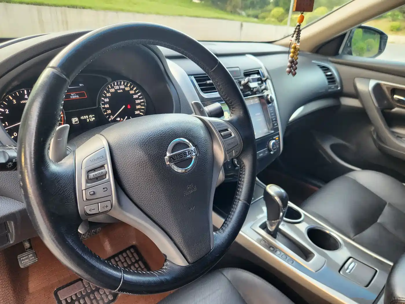 Фото 9 - Nissan Teana