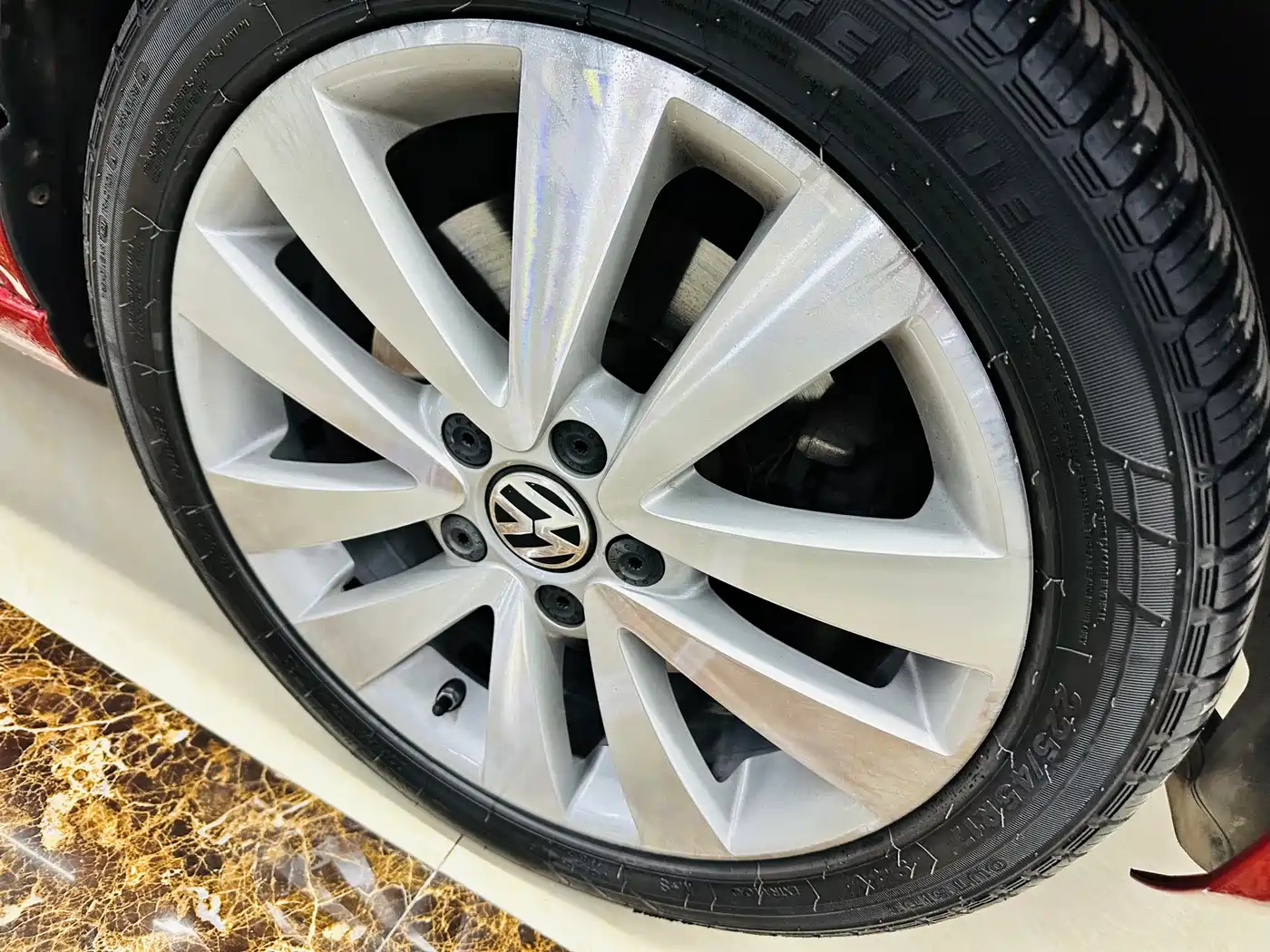 Volkswagen Golf (Import) 2012 1.4TSI Luxury Convertible Edition фото 34