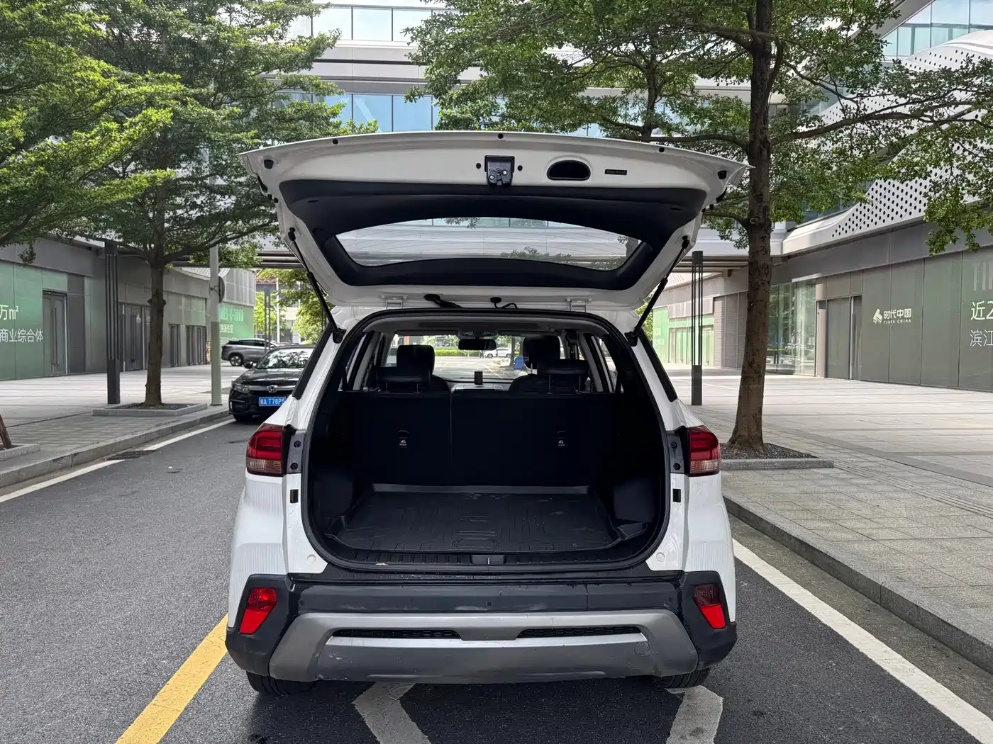 Hyundai Beijing Hyundai ix35 2018 2.0L Automatic 2WD Zhiyong·Enjoyment Edition фото 14
