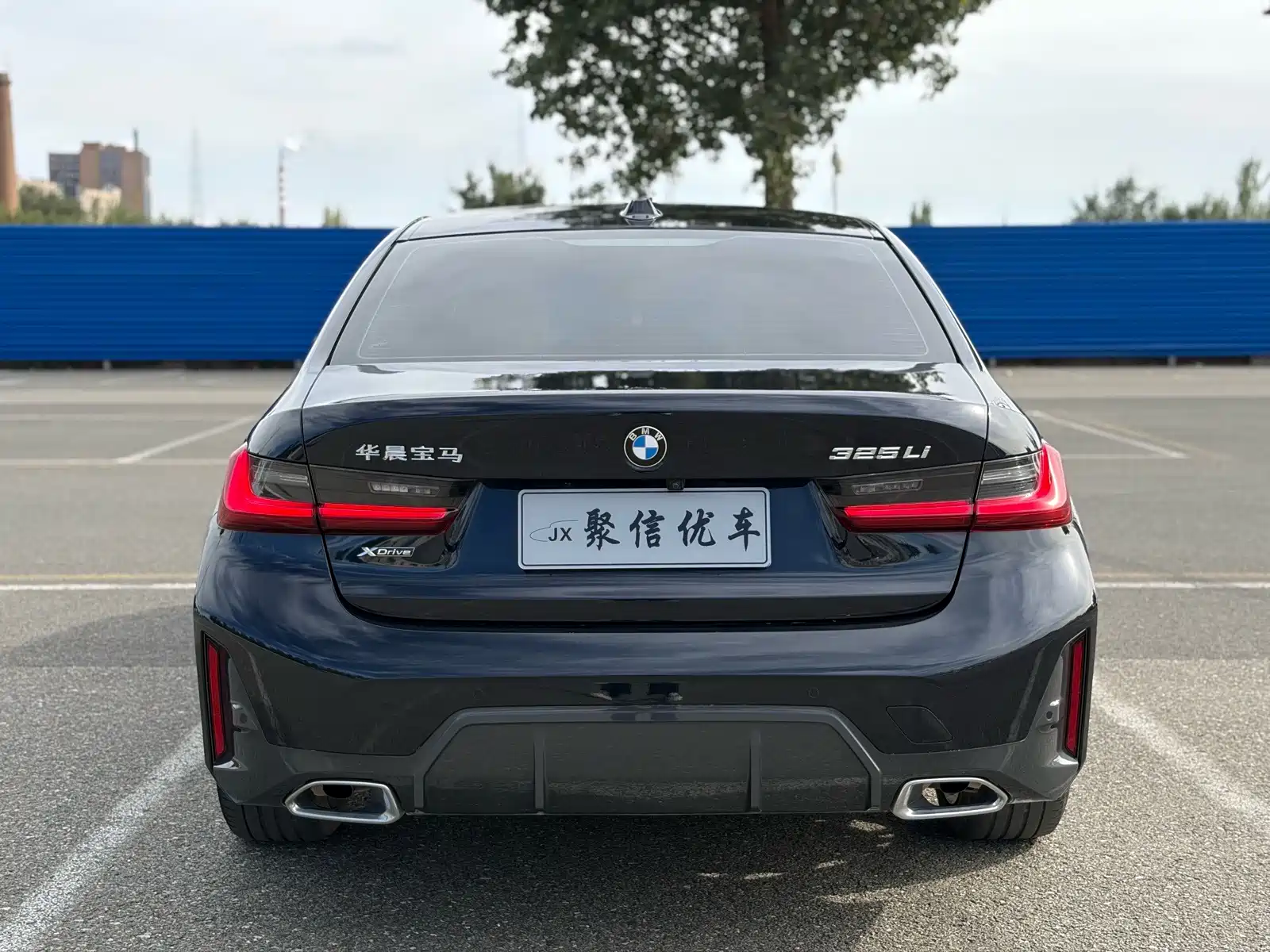 صورة 21 - BMW 3 Series