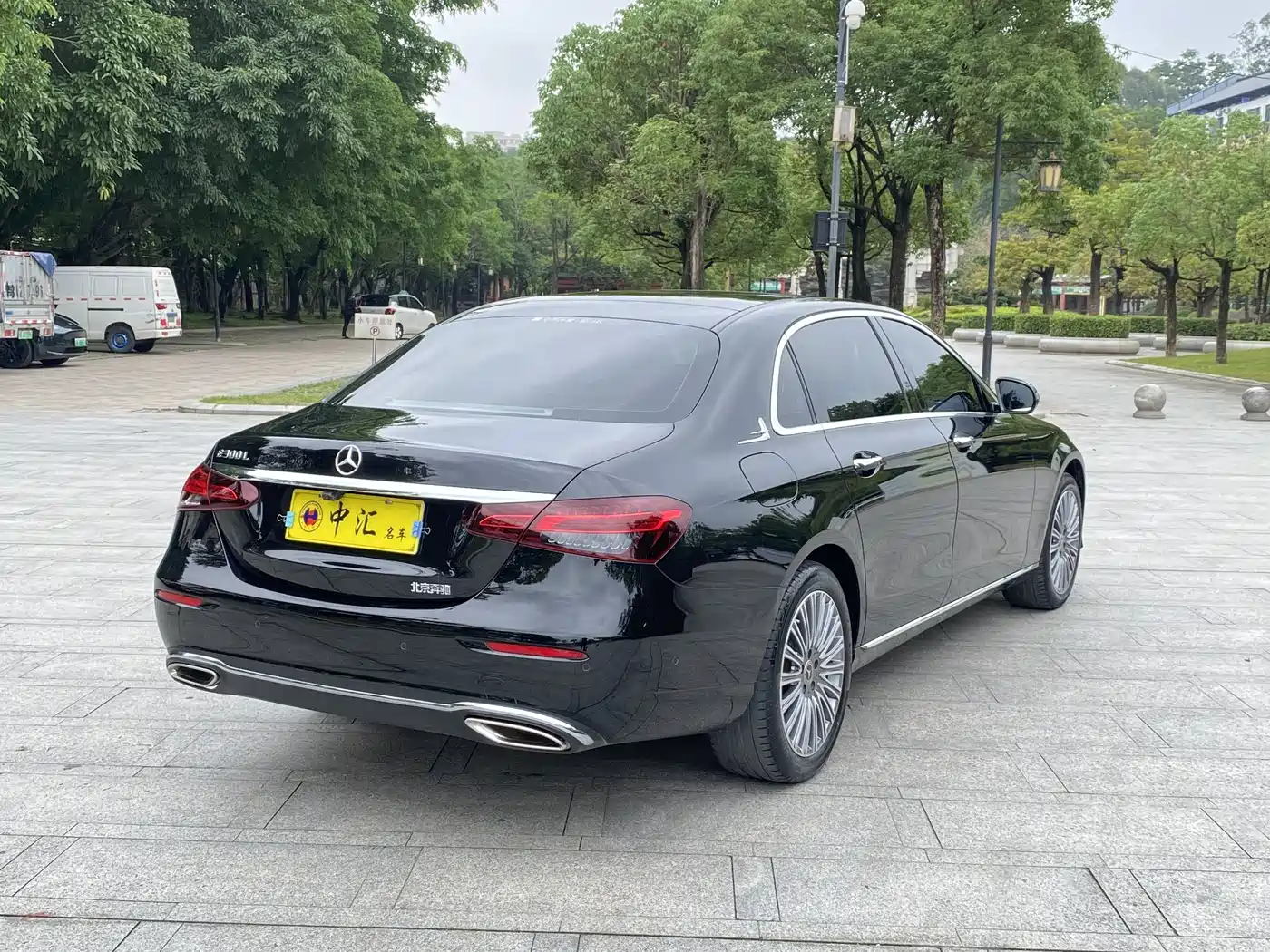 Mercedes-Benz E-Class 2021 E 300 L Fashion фото 7