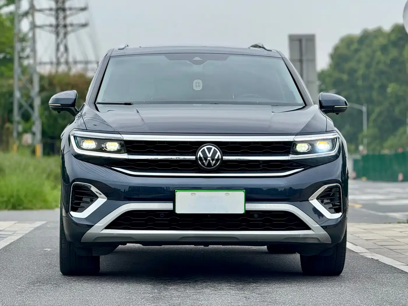 Volkswagen Talagon 2023 Facelift 530TSI 4WD Flagship Victory Pro Edition 6-Seater фото 2