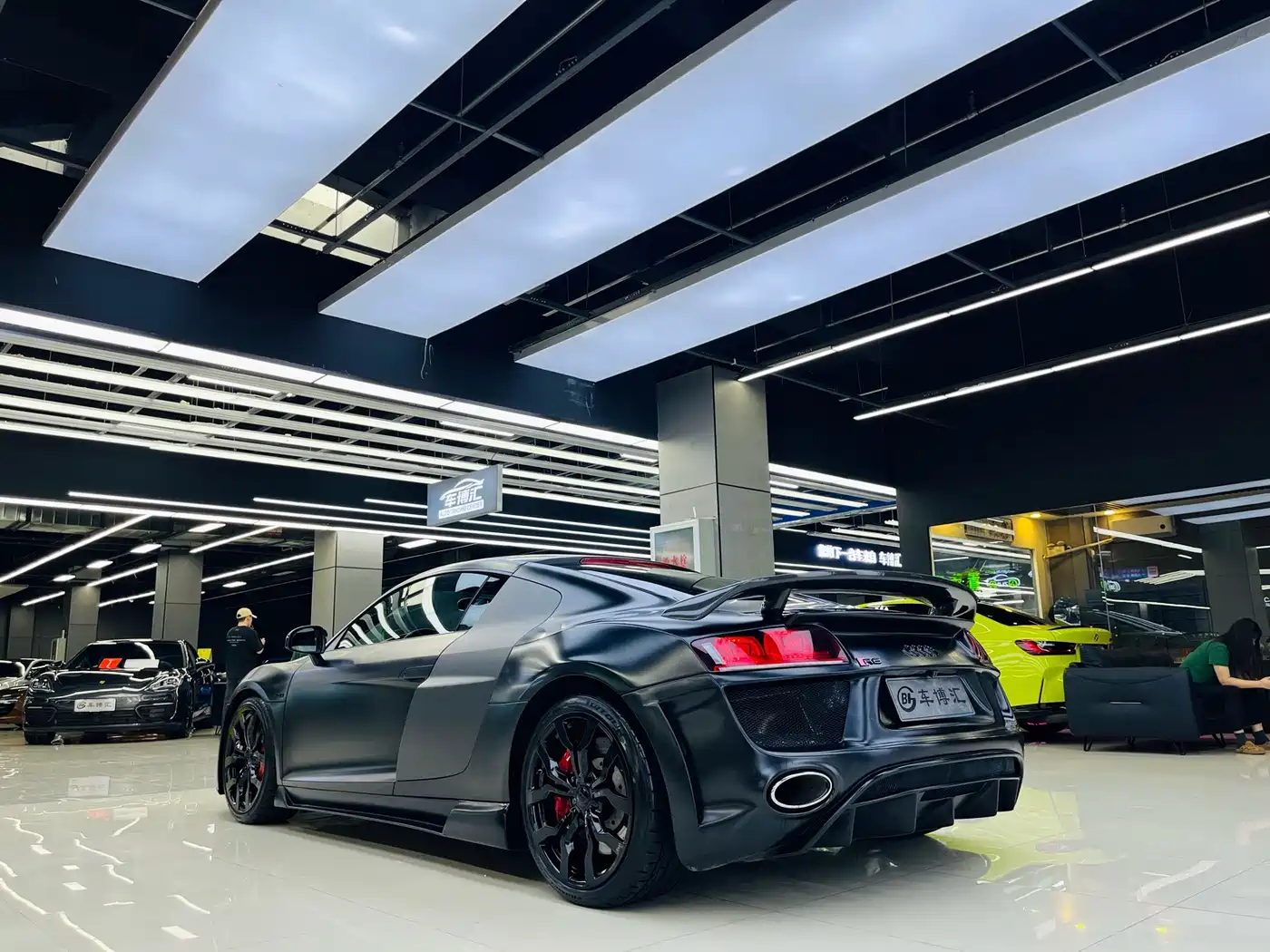 Audi R8 2012 5.2 FSI quattro Limited Edition фото 5