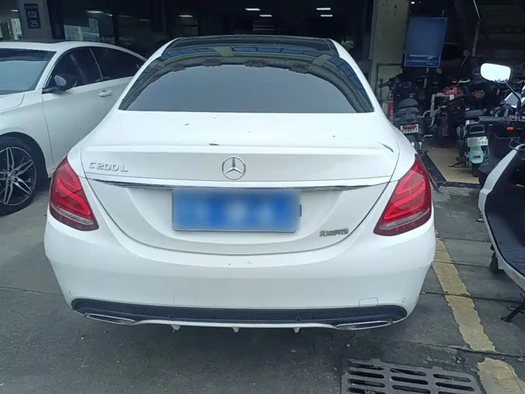 Mercedes-Benz C-Class 2017 Facelift C 200 L Sport Edition фото 6