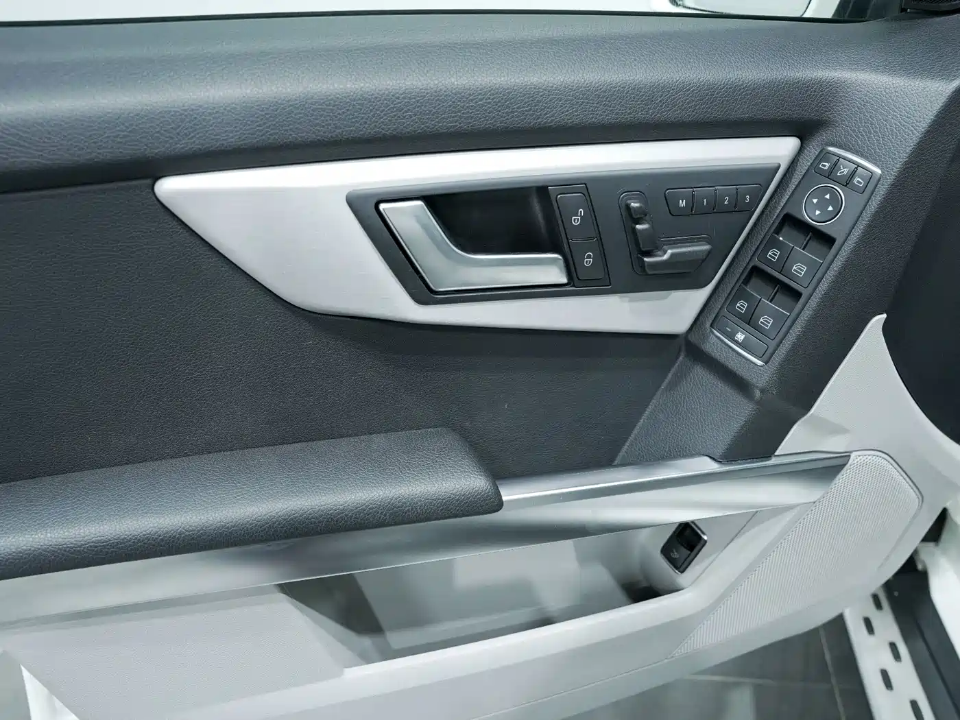 Mercedes-Benz GLK-Class 2013 Facelift GLK 300 4MATIC Fashion фото 10