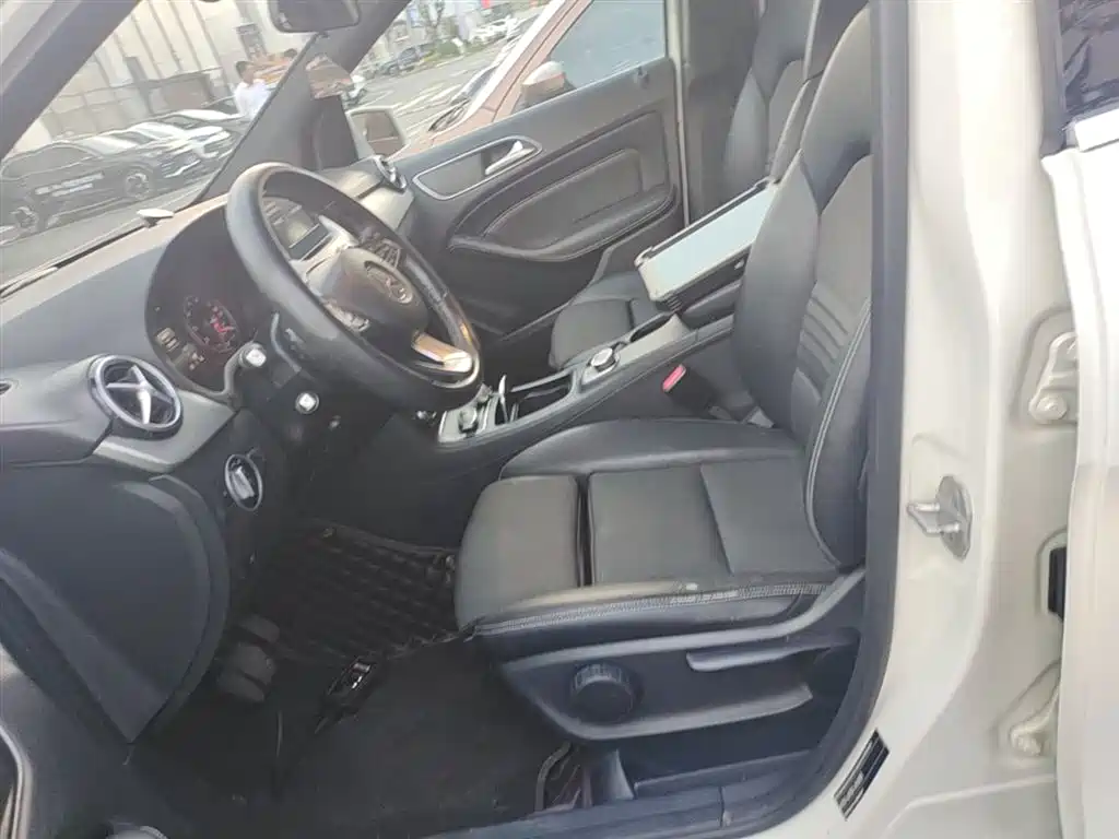 Mercedes-Benz B-Class 2015 B 200 Dynamic фото 15