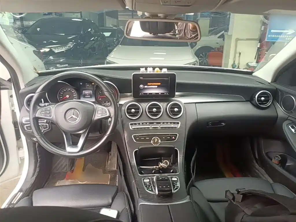 Mercedes-Benz C-Class 2017 Facelift C 200 L Sport Edition фото 10