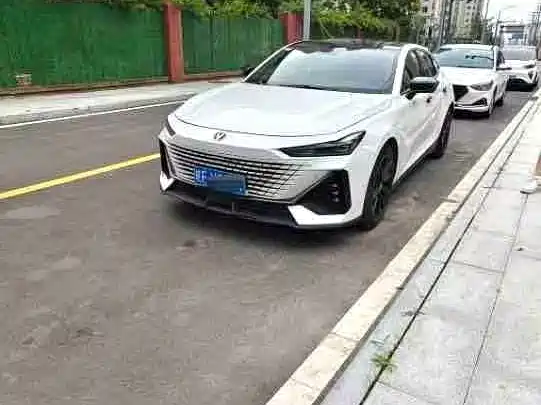 Changan UNI-V 1.5T, Премиум
