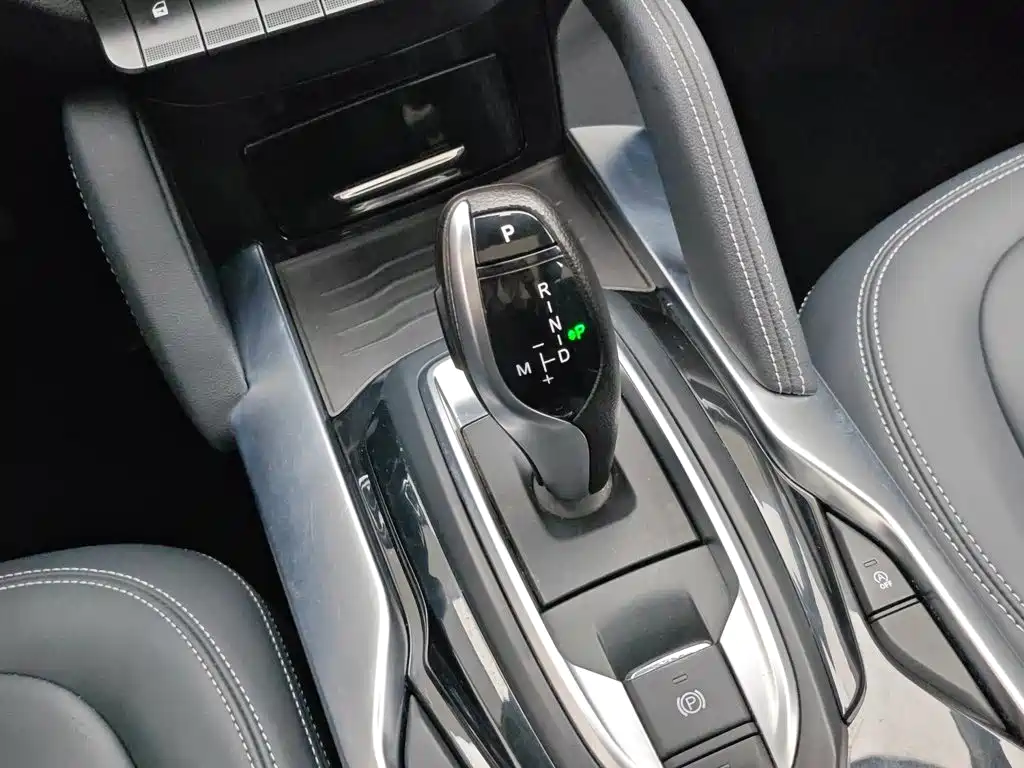 Zhonghua V7 2018 2018 280T DCT Luxury 5-seater