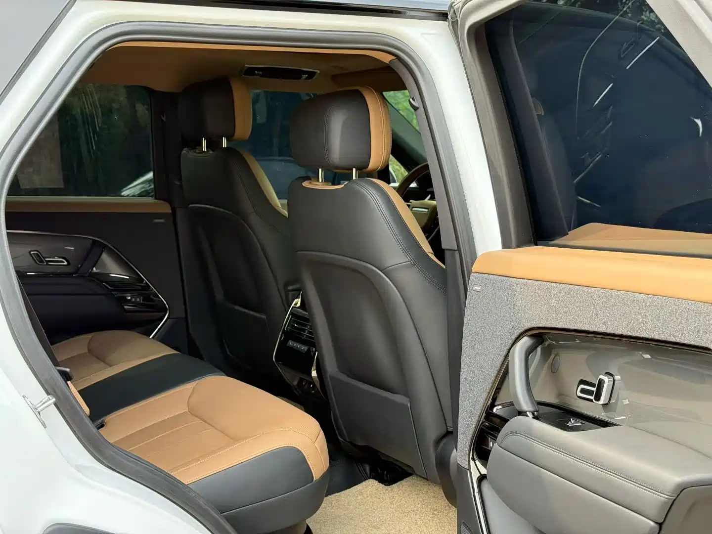 Фото 6 - Land Rover Range Rover Sport