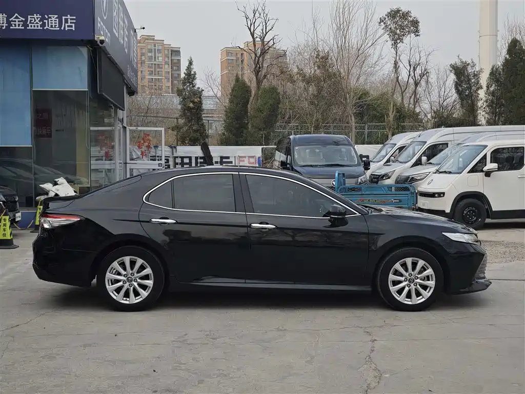 Toyota Camry 2019 Facelift 2.0G Luxury Edition фото 4