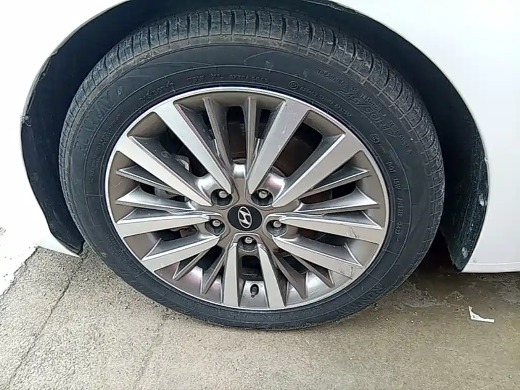 صورة 25 - Hyundai Mistra