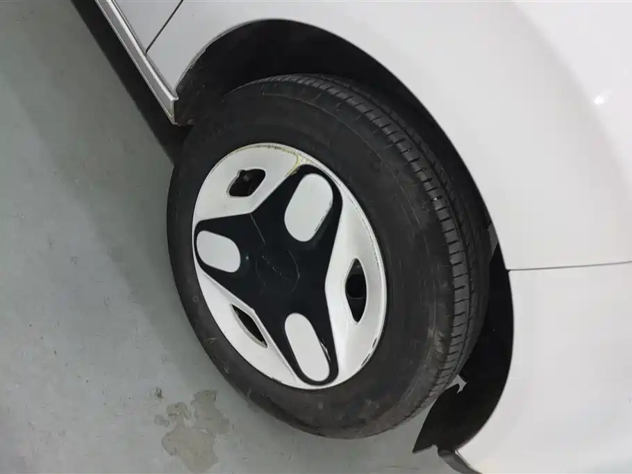 GEELY GALAXY PANDA
