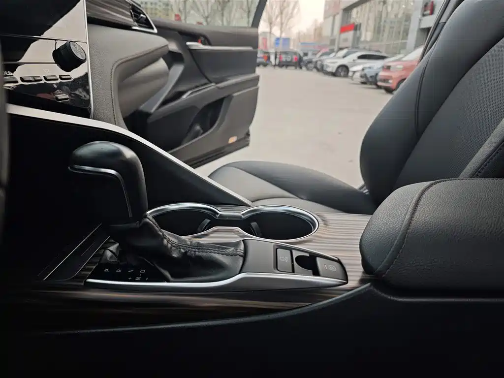 Toyota Camry 2019 Facelift 2.0G Luxury Edition фото 15