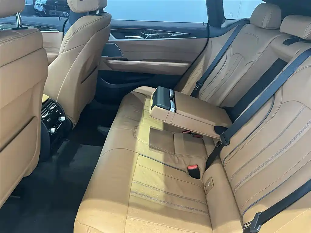 BMW 6 Series GT 2023 2022 Model 630i M Sport Package