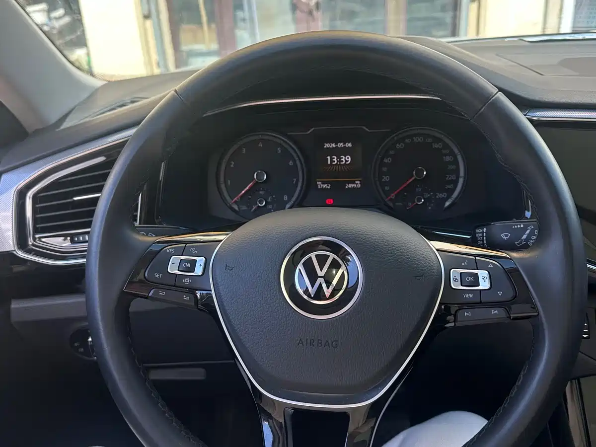 Volkswagen Tayron 2022 280TSI 2WD Luxury Smart Connect Edition фото 31