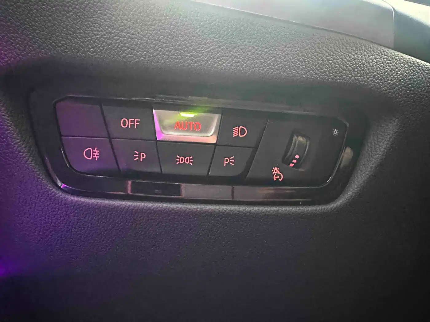 BMW 3 Series 2023 320Li M Sport Package фото 13
