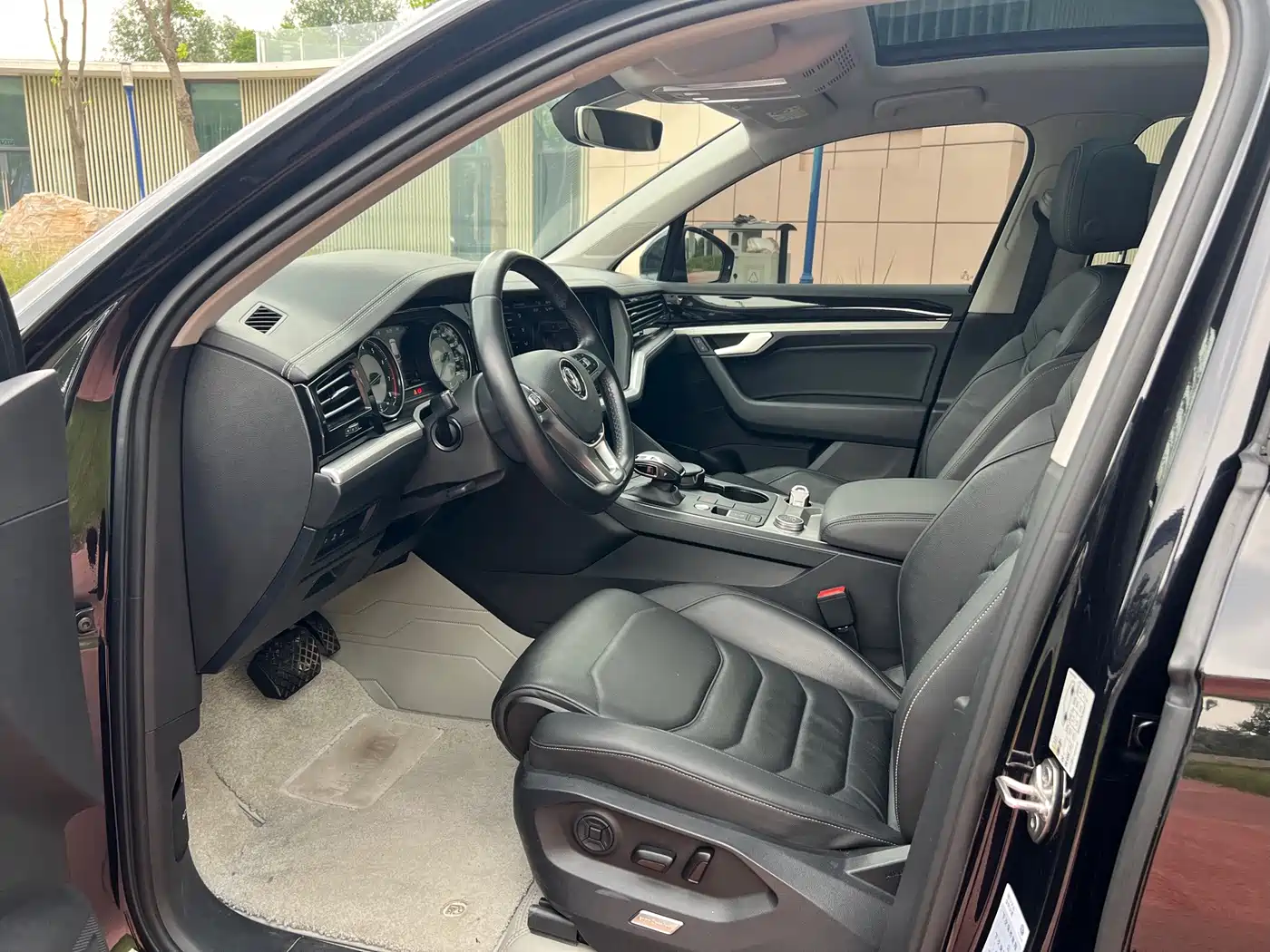 Volkswagen Touareg 2019 2019 2.0TSI Pilot Edition China VI