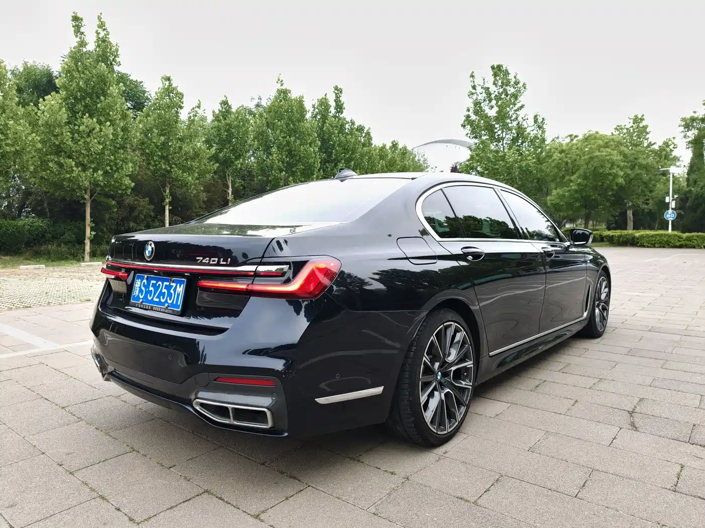 BMW 7 Series 2021 Model 740Li Premium M Sport Package фото 5