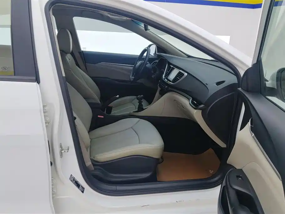 Buick Excelle 2015 15N Manual Elite фото 8