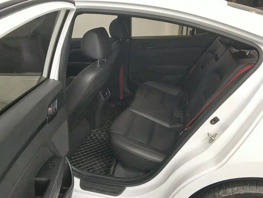 Hyundai Elantra 2019 1.4T Dual-clutch XuanDong·Vitality Type фото 11