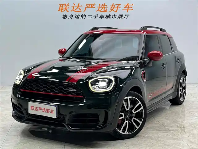 MINI JCW COUNTRYMAN