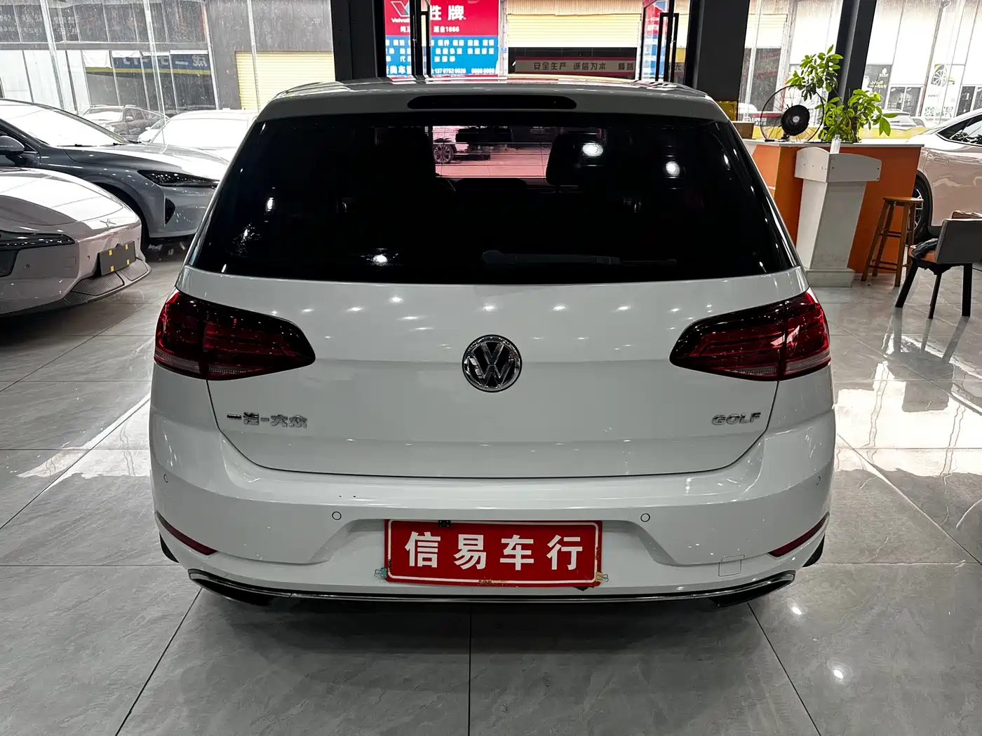 Volkswagen Golf 2018 1.6L Automatic Comfort фото 13
